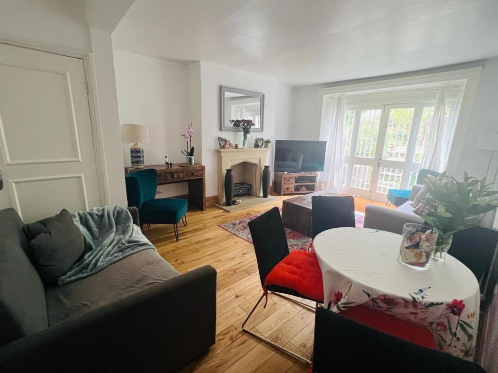 2 Bedroom Close To Camden Town Appartement Londen